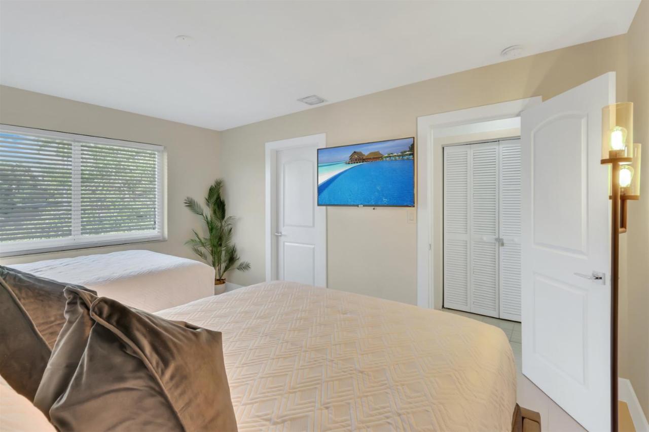 Bright Pompano Beach With Pool Access Eksteriør billede