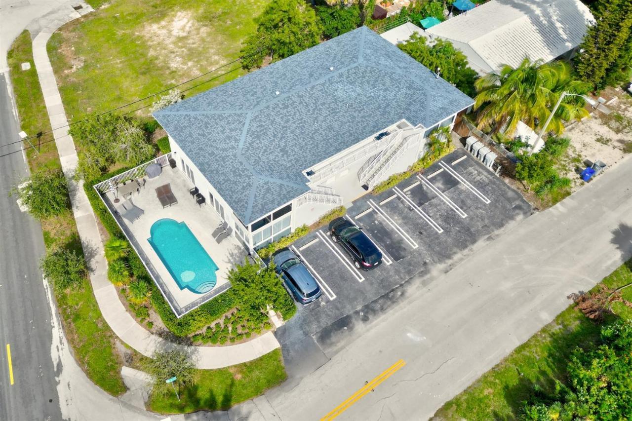 Bright Pompano Beach With Pool Access Eksteriør billede